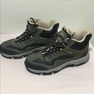 Skechers Women’s Olive and Black Boots